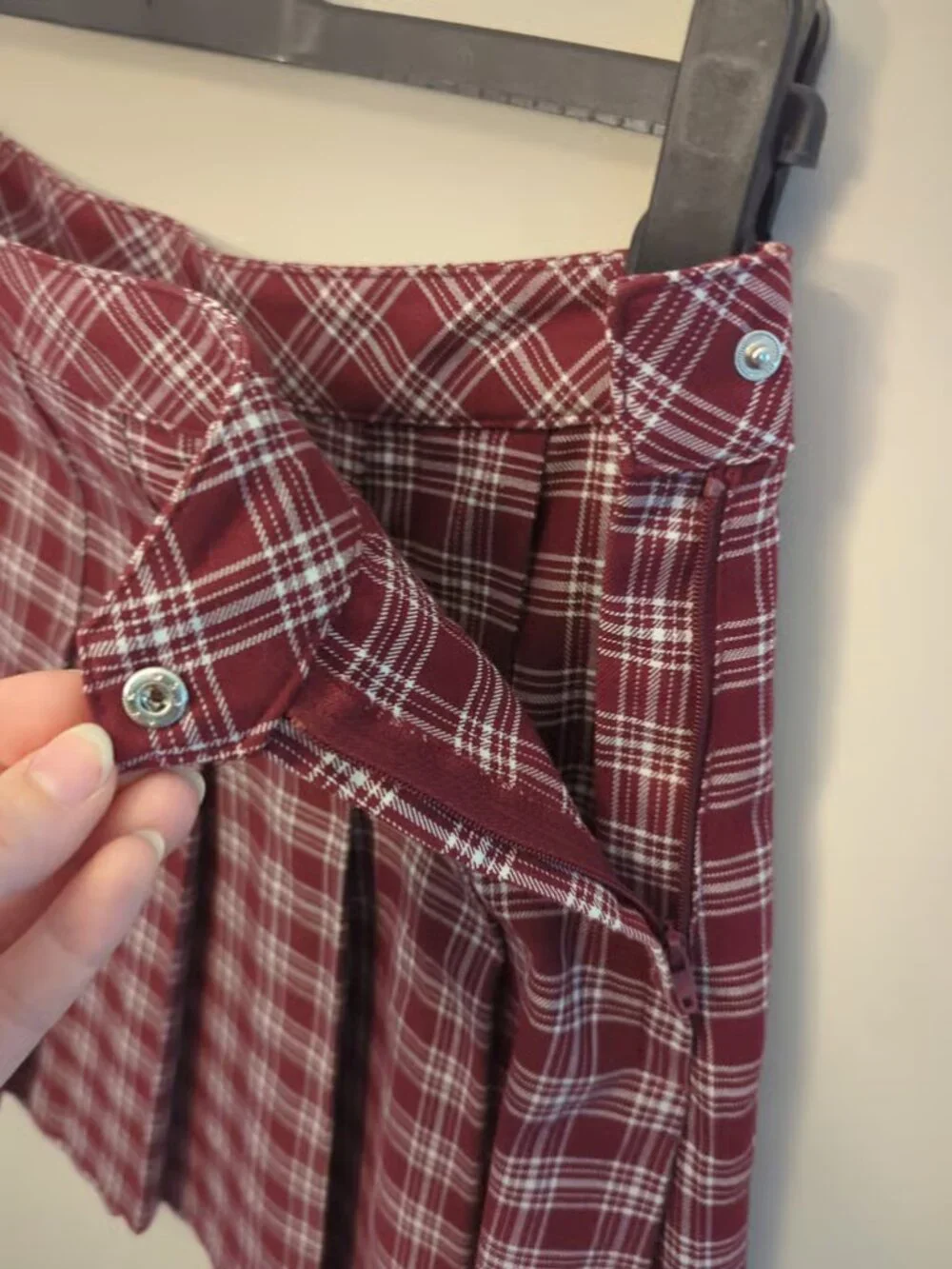 Burgundy Plaid Pleated Skirt 32 in Waist 17.5 in Length
